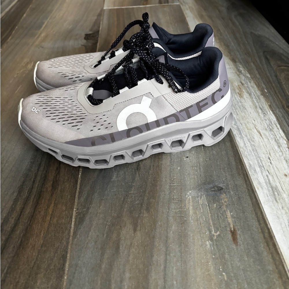 On CloudMonster Running Shoes in Grey/Purple - Picture 4 of 8